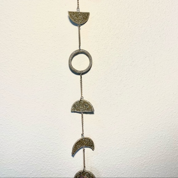 Decorative Chain Wall Room Accent in gold purple colors - Picture 10 of 11